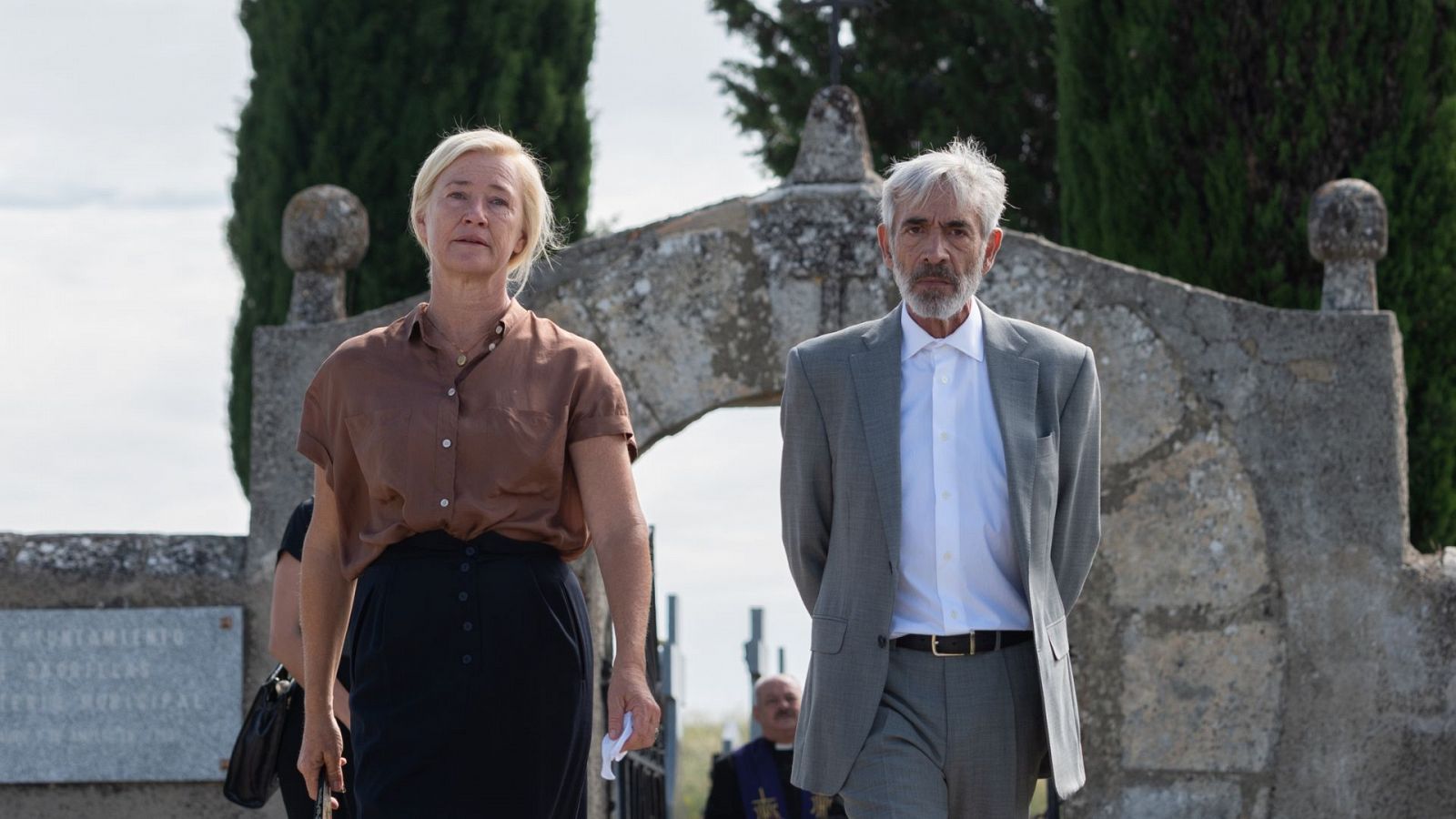 Cuéntame qué pasó - Un entierro rondará en la última temporada de Cuéntame - Cuéntame cómo pasó | Ver tráiler