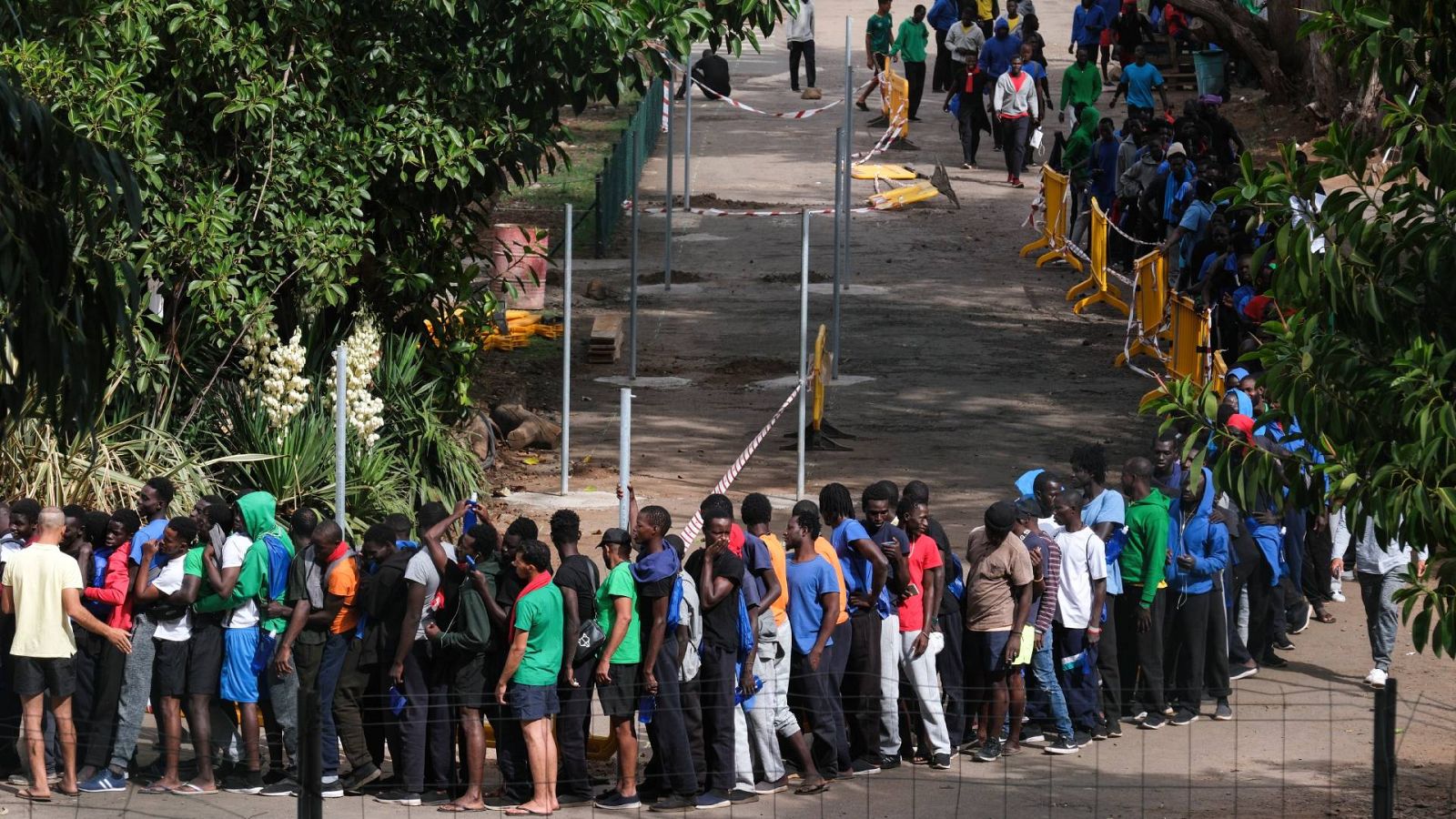 La ruta canaria sufre un repunte migratorio con la llegada a las islas de 4.500 migrantes en nueve días