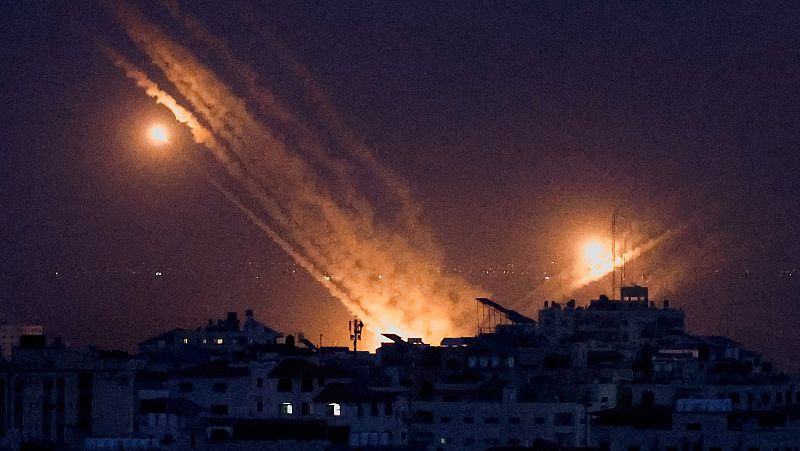 Siguen los ataques entre ambos bandos en el tercer día de guerra entre Israel y Hamás