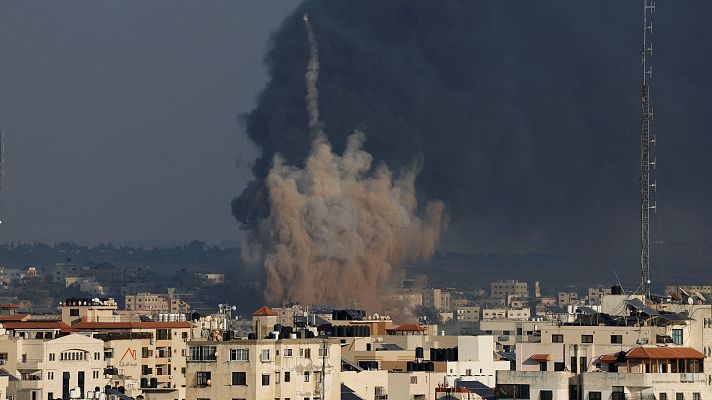 Tras cuatro días de guerra continúan los bombardeos sobre Gaza, bajo bloqueo total