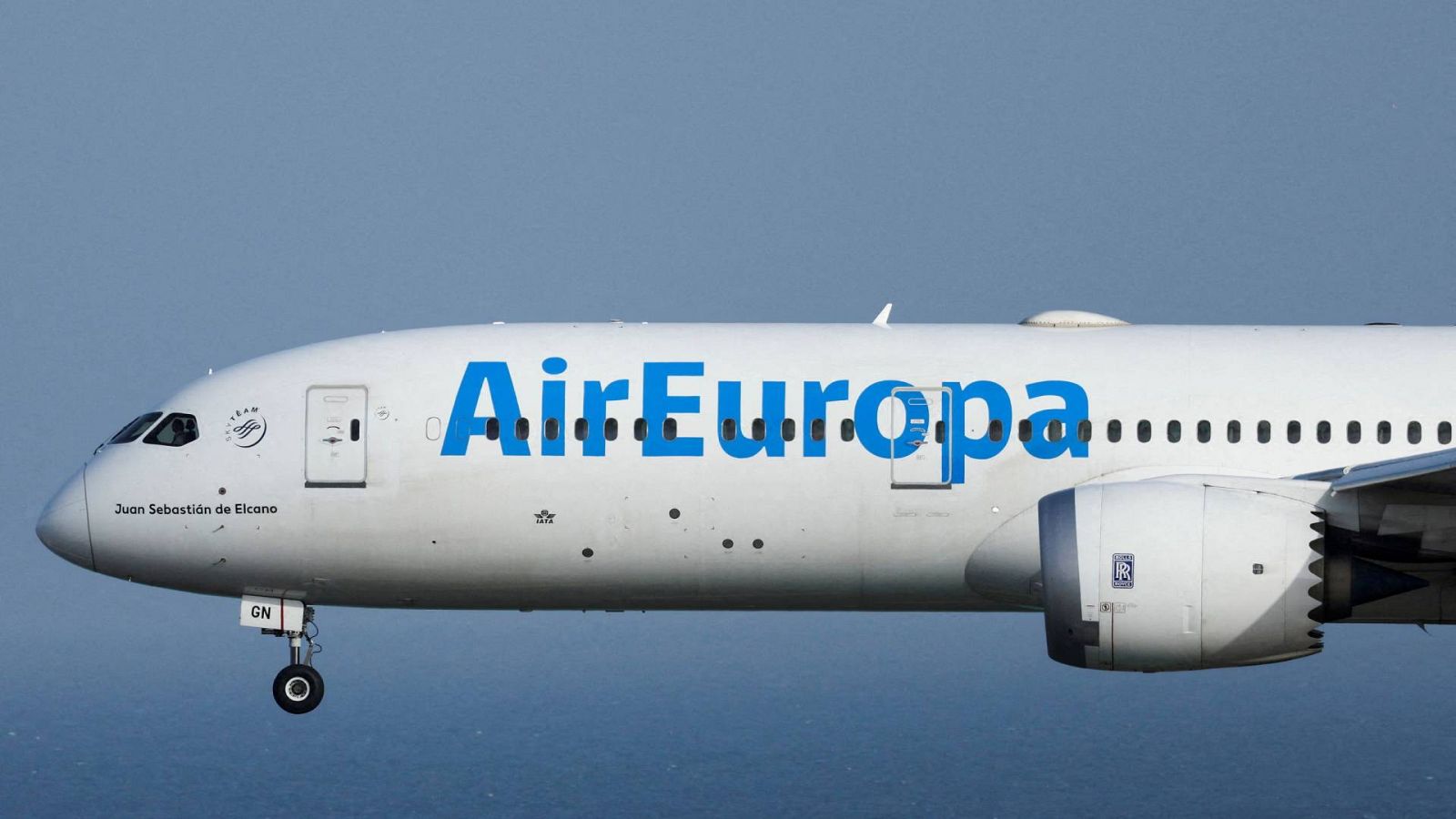 Air Europa sufre un ciberataque y pide cancelar las tarjetas