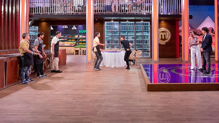 MasterChef Celebrity - Los nervios de Eduardo Casanova conquistan las cocinas