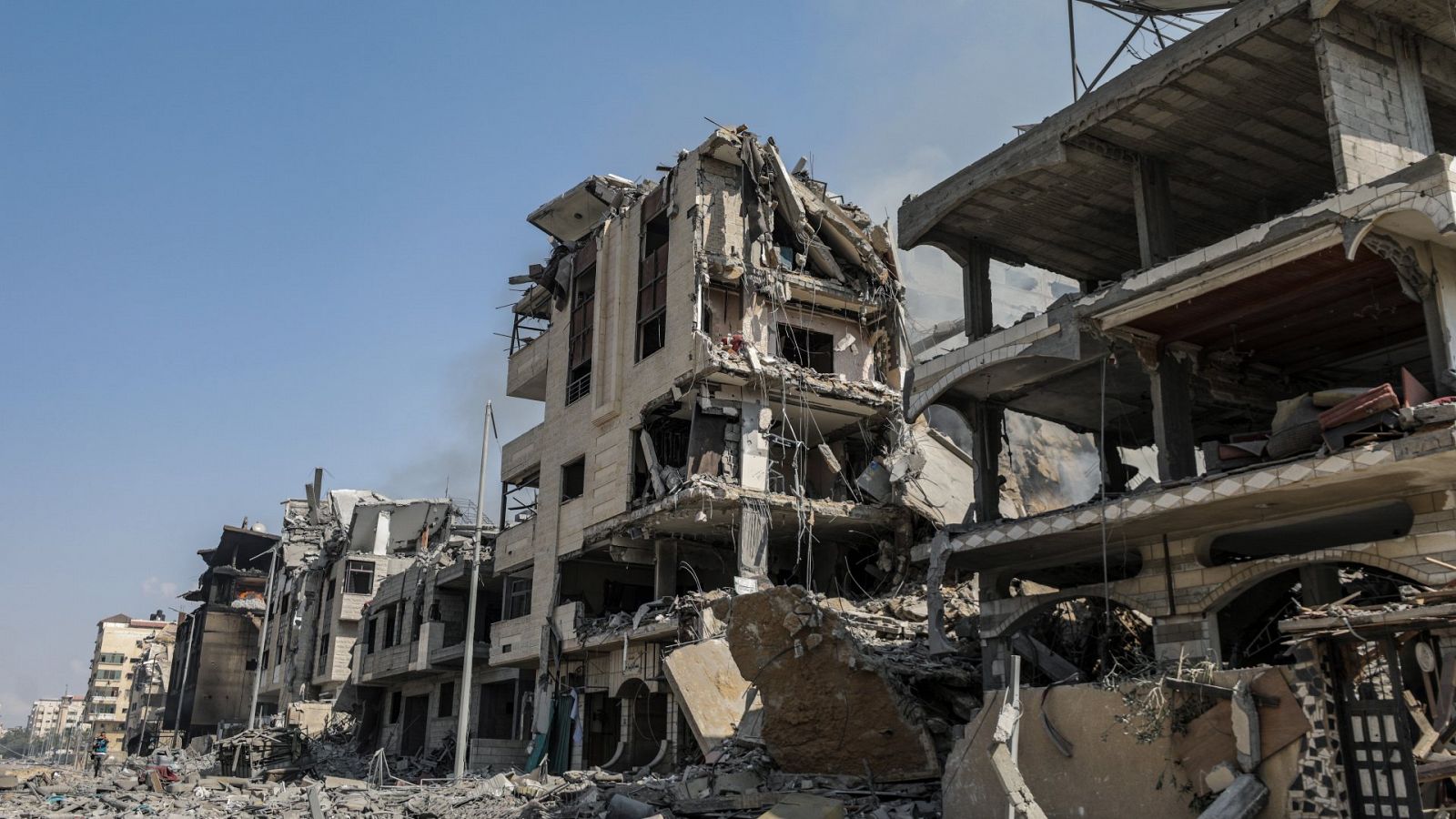 Salah Awad El-Sousi: "Esta vez apuntan a un barrio y lo bombardean"