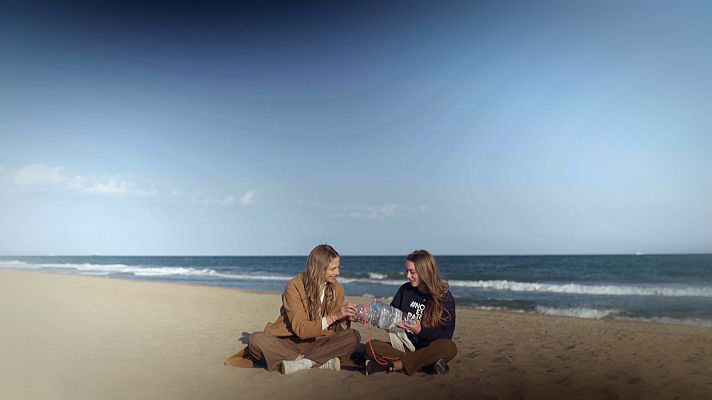 Planeta R - L'activista Olivia Mandle lluita per alliberar els dofins