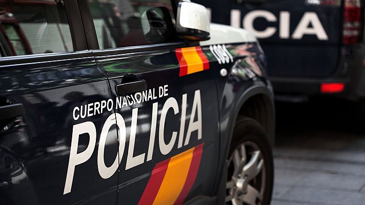 Telediario 2 - Hallan muerta a una mujer en su vivienda de Benalmádena en lo que podría ser un caso de violencia machista