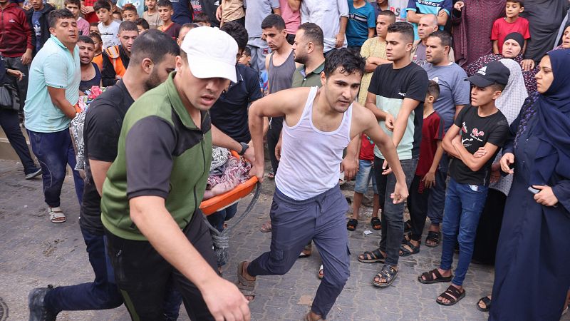 Israel bombardea el Paso de Rafah, la frontera de Gaza con Egipto y por donde los civiles aprovechaban para huir