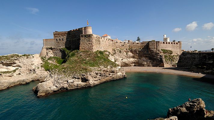 El Gobierno de Melilla lanza bonos para atraer turistas con descuentos del 75% en billetes de avión y barco