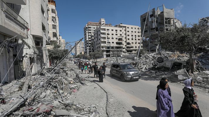 Telediario 1 - 300 españoles viven en Gaza, de donde evacuar es cada vez más difícil