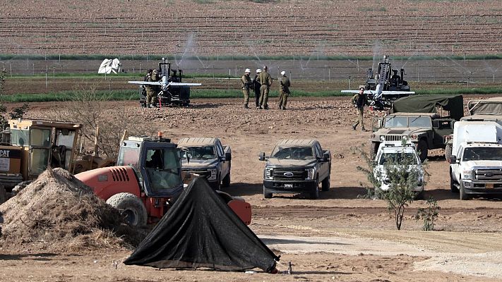 Los soldados israelíes se preparan para una ofensiva terrestre en Gaza