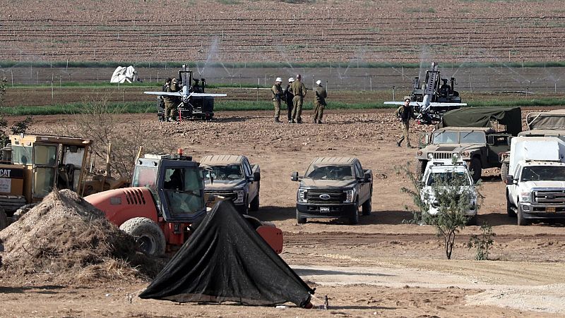 Los soldados israleíes se preparan para una ofensiva terrestre en Gaza