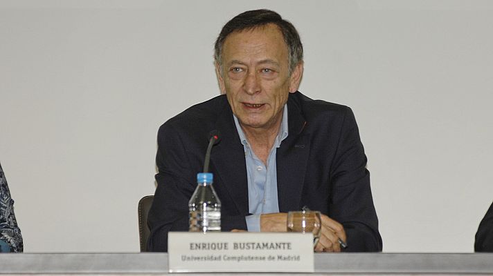 Enrique Bustamante, integridad y compromiso en primer plano