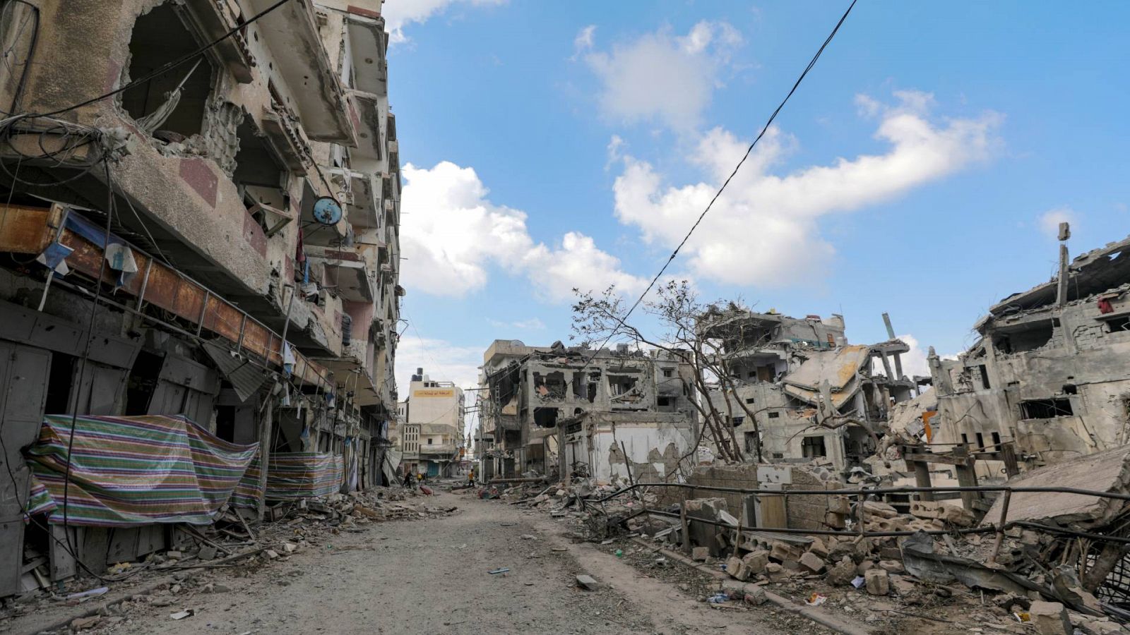 Los túneles de Hamás y la presencia de rehenes dificultan las operaciones del Ejército israelí en Gaza - Ver ahora