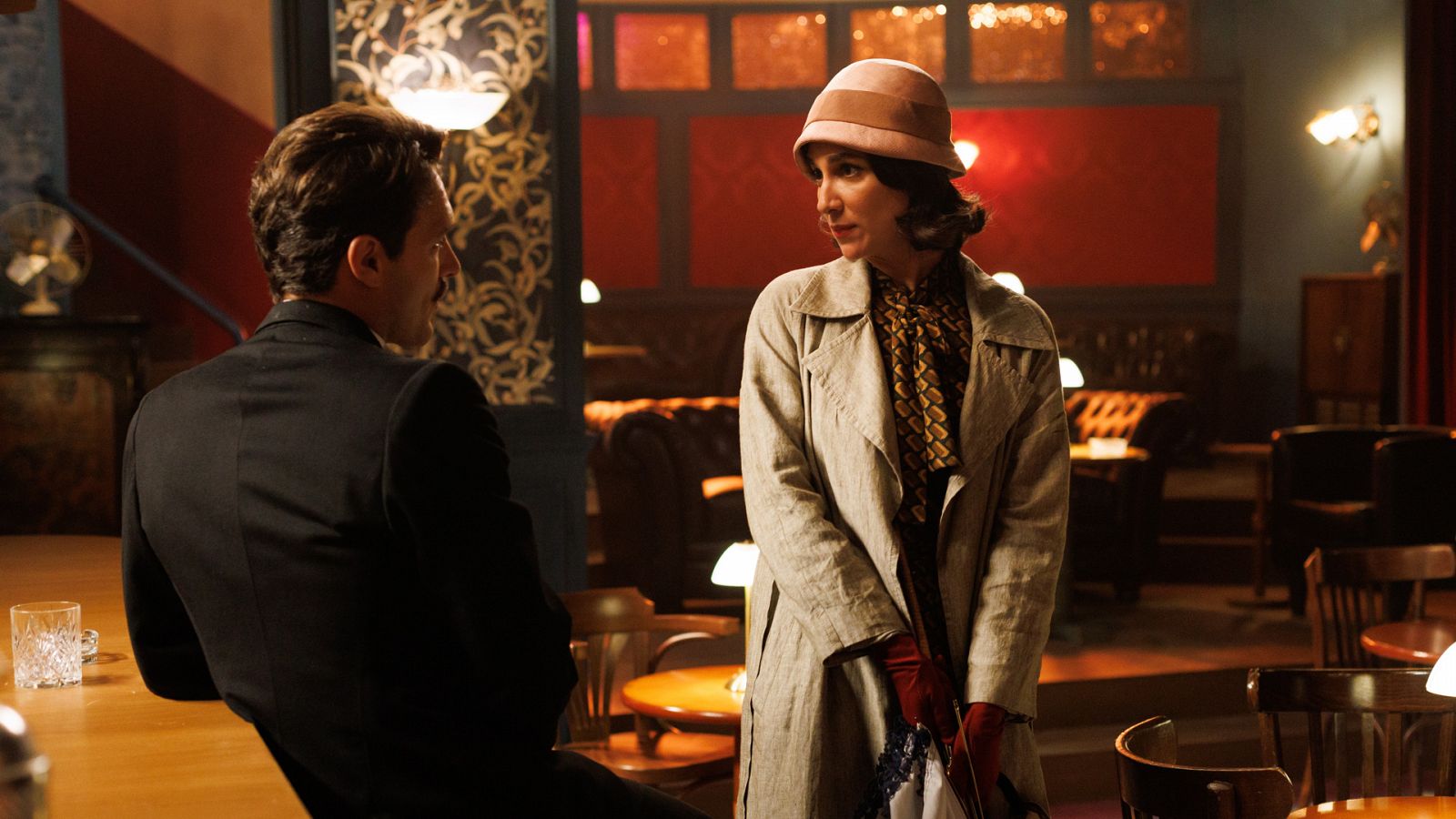 Salón de té La Moderna Capítulo 18 Ver ahora en RTVE Play