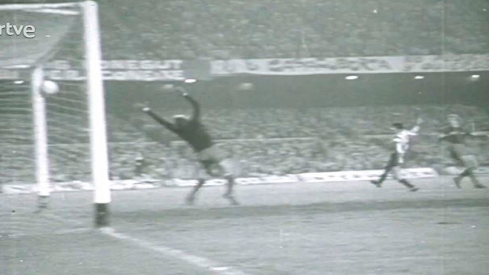 Arxiu TVE Catalunya - Johan Cruyff jugant en el FC Barcelona la temporada 1973/1974