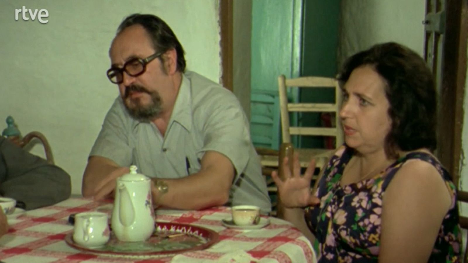 Raíces - Las cuevas de Guadix - Raíces | Ver