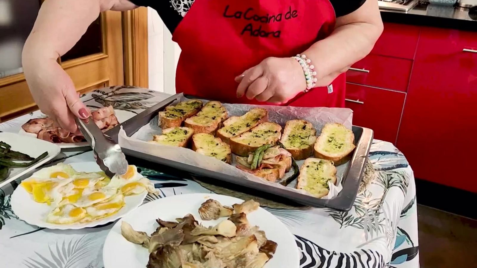 La cocina de Adora: receta para hacer montaditos deliciosos y con pocos ingredientes - Ver ahora