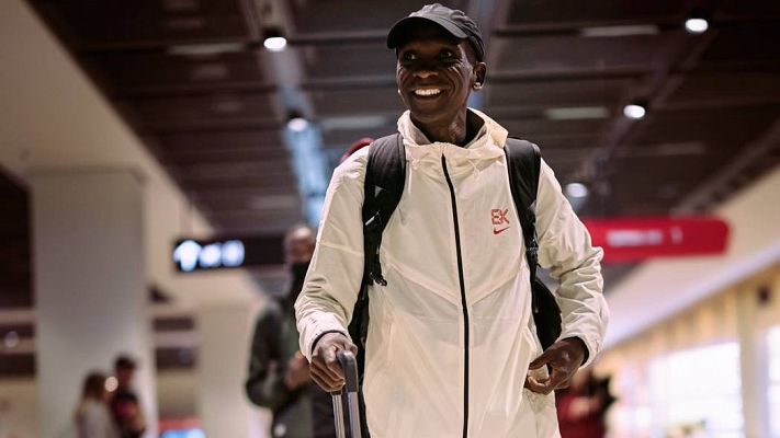 Eliud Kipchoge llega a Oviedo para recibir el Premio Princesa de Asturias de los Deportes 2023 