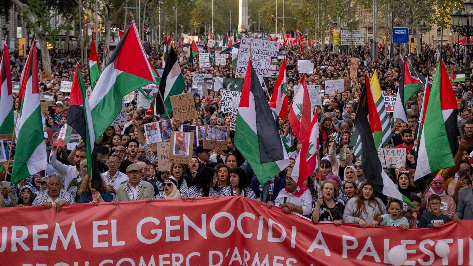 Miles de personas se manifiestan en Europa a favor de Palestina