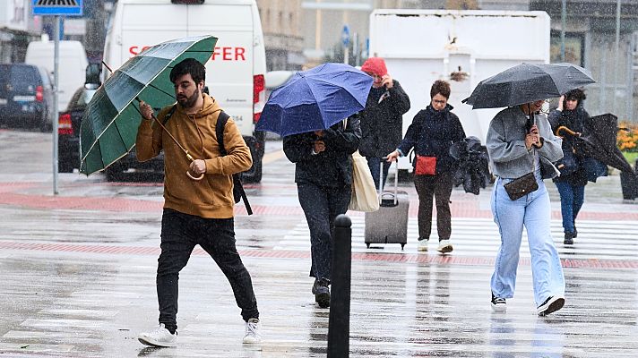 La borrasca Bernard dejará lluvia y viento fuertes mañana en el centro y norte peninsular