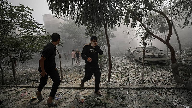 Los bombardeos sobre Gaza se intensifican mientras entra en la Franja un tercer convoy de ayuda humanitaria - Ver ahora