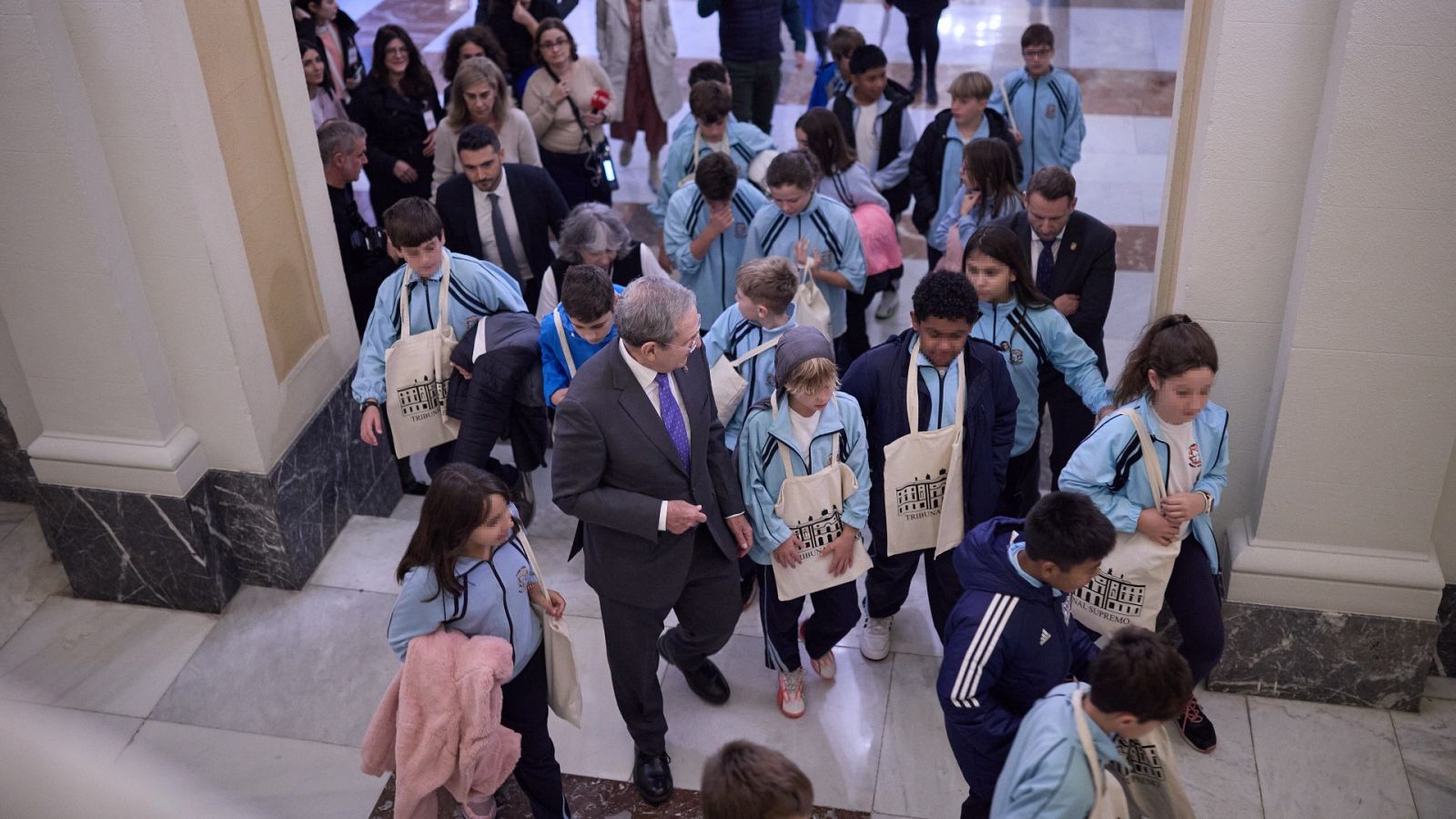 El Tribunal Supremo abre sus puertas al público: "¿Y aquí que se hace?"