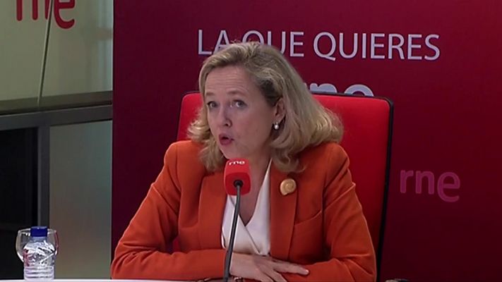  - Calviño apuesta por pactar la reducción de la jornada laboral dentro del diálogo social: "Los empresarios serán constructivos"