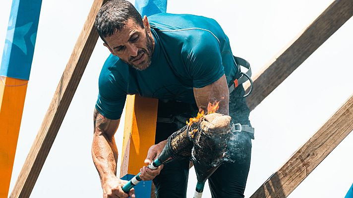 El Conquistador: Loren muestra sus horribles heridas - El conquistador | Ver