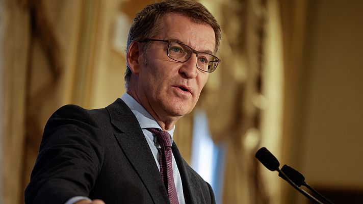 La hora de La 1 - Feijóo cree una "improvisación" el traslado de migrantes