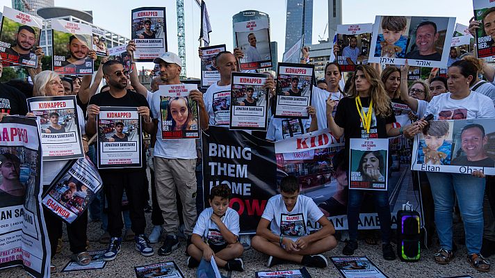 Manifestantes israelíes piden al Gobierno que negocien con Hamás para la liberación de rehenes