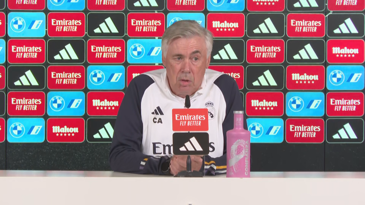 Fútbol - Carlo Ancelotti: "Bellingham no necesita que le explique lo que es un clásico, todos lo saben"
