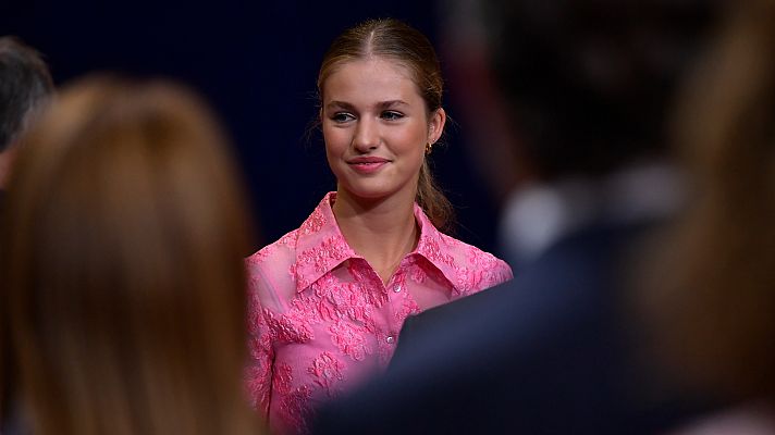 Telediario Fin de Semana - La princesa Leonor, protagonista en 'Informe Semanal'