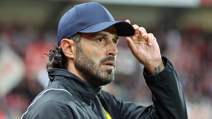 Telediario Matinal - Los ultras del Marsella apedrean el autobús del Lyon y hieren a Fabio Grosso