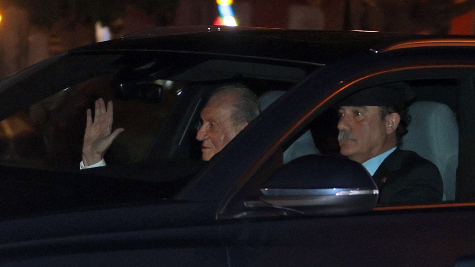 El rey emérito acude a la cena en honor a Leonor