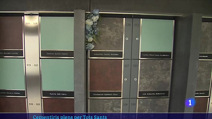 L'Informatiu - Gran afluència de visitants al cementiris per Tots Sants