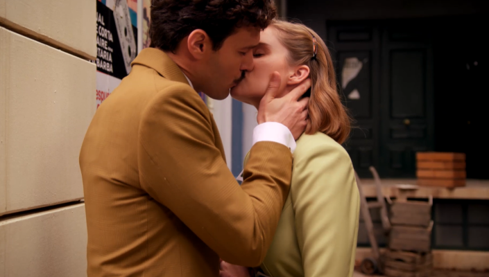 Salón de té La Moderna - Matilde e Íñigo vuelven a besarse