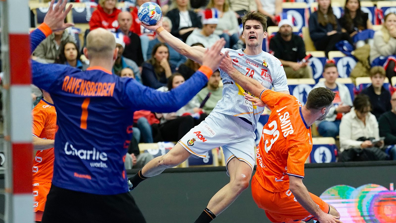 Balonmano | Petar y Djordje Cikusa asustan en su debut con los Hispanos