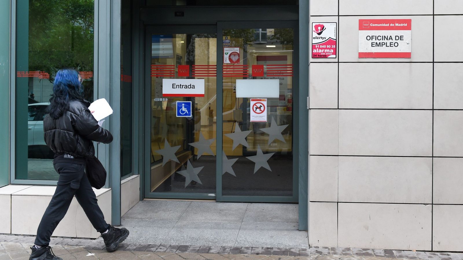 Según Estadística, solo un 2% de los asalariados encontró trabajo en 2022 por medio de una de las más de 700 oficinas que hay del SEPE. Muchas más firmaron un contrato por las ETT.