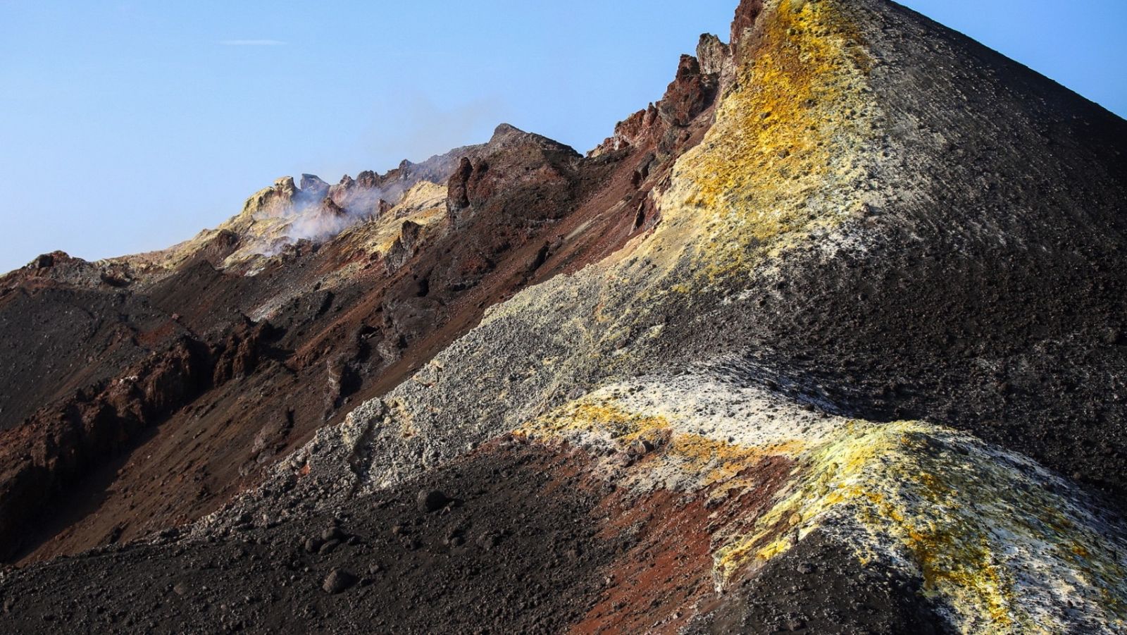 Los nuevos tesoros geológicos que ha creado el volcán de La Palma