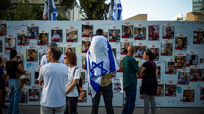 Telediario Fin de Semana - La desesperación de los familiares de los secuestrados por Hamás: "Me siento muy mal, es mi otra mitad"