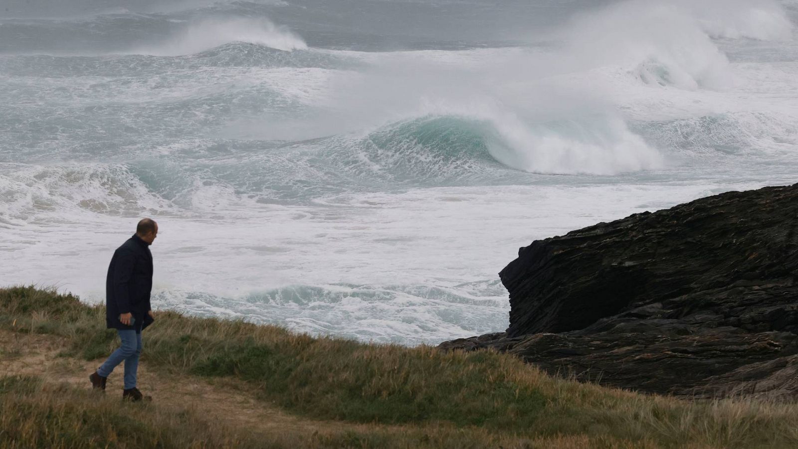 La borrasca Domingos pone en riesgo extremo a la costa norte