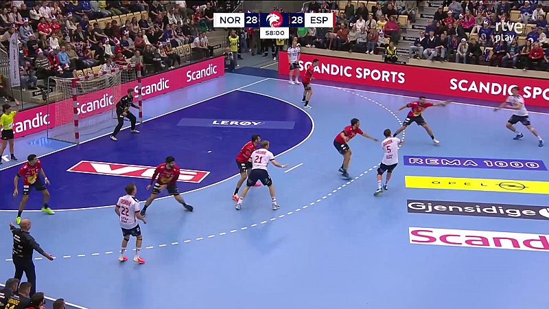 Noruega vence a España en un final apretado (31-29)