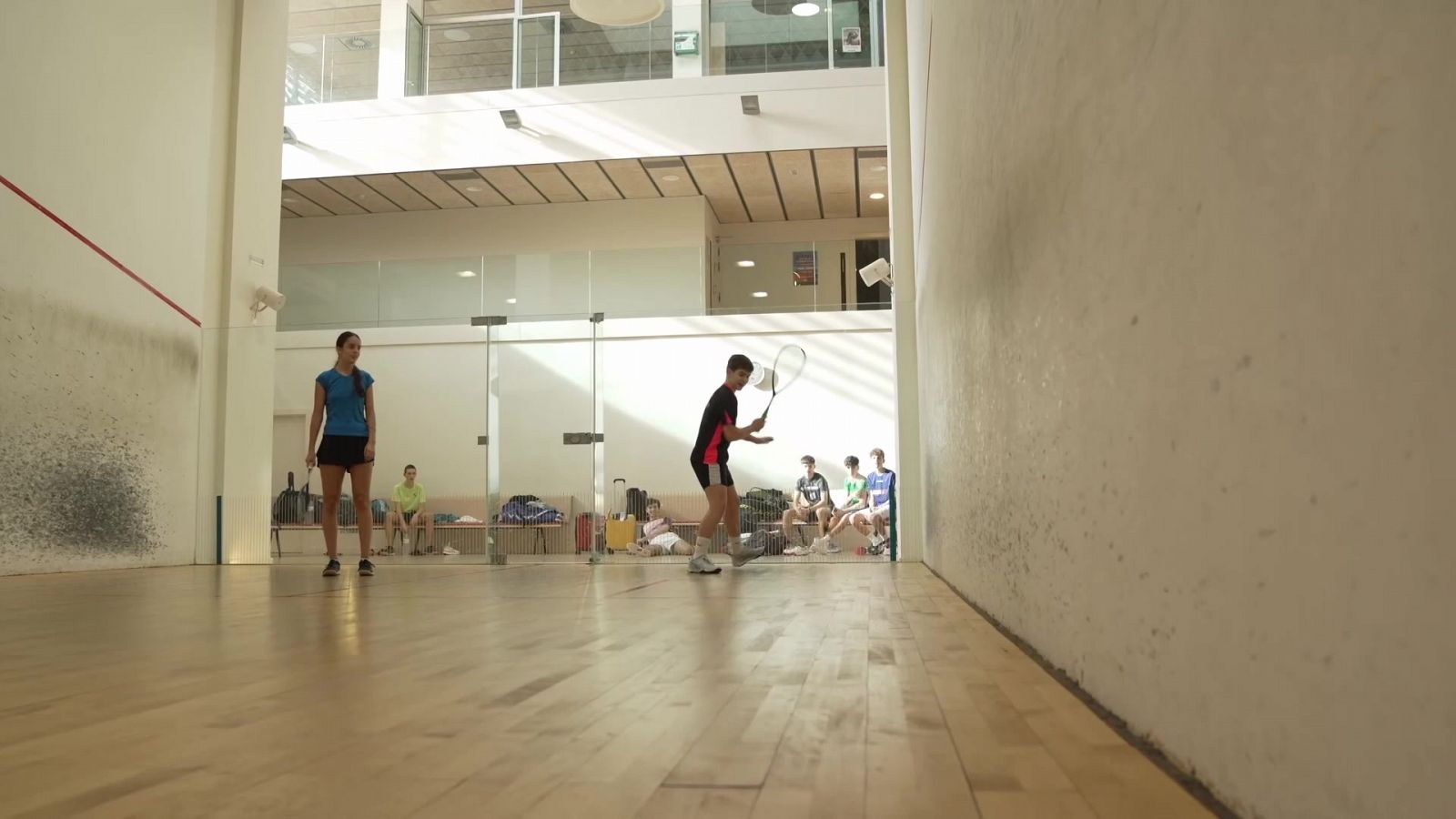 Squash Reportaje "Soñando jugar en Los Angeles 2028"