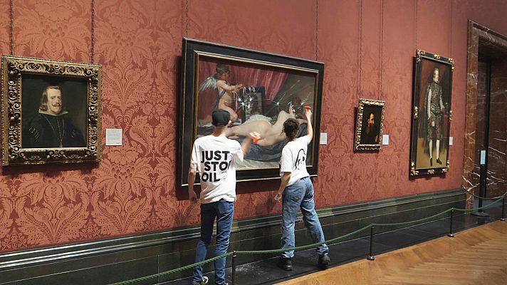 Telediario 2 - Dos activistas climáticos atacan 'La Venus del Espejo' de Velázquez en la National Gallery de Londres