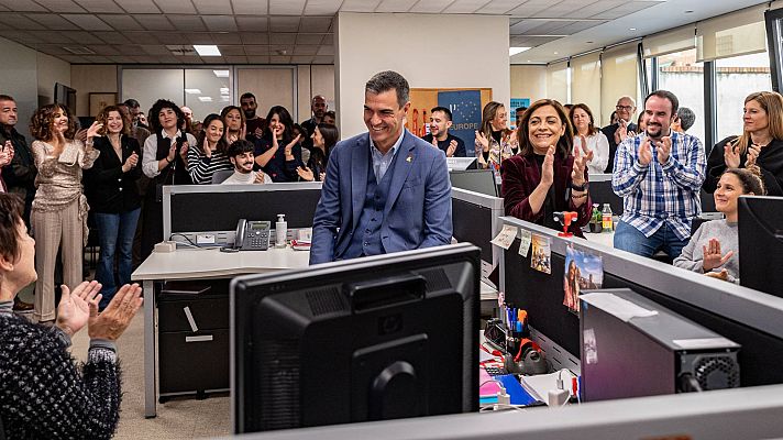 Informativo 24h - Sánchez, a los trabajadores de Ferraz tras los ataques: "No nos intimidarán y vamos a seguir adelante"