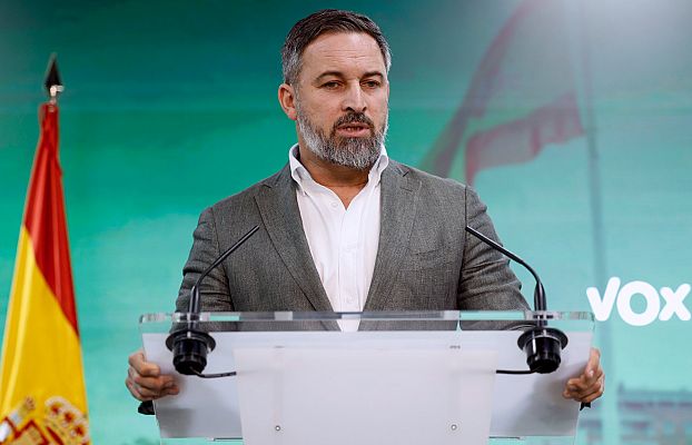 Informativo 24h - Abascal llama a "la resistencia civil" ante el acuerdo "golpista" firmado por el PSOE y Junts