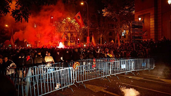 Séptima jornada de protestas ante Ferraz