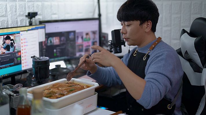 La verdad sobre el "Mukbang"