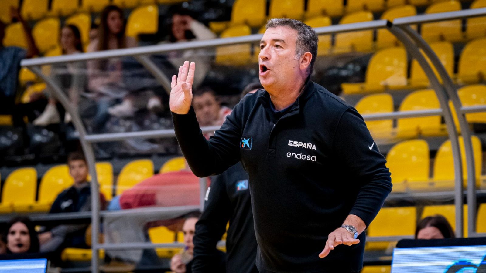 Baloncesto I Selección: Miguel Méndez: "Una victoria de oficio, nos ha costado muchísimo"
