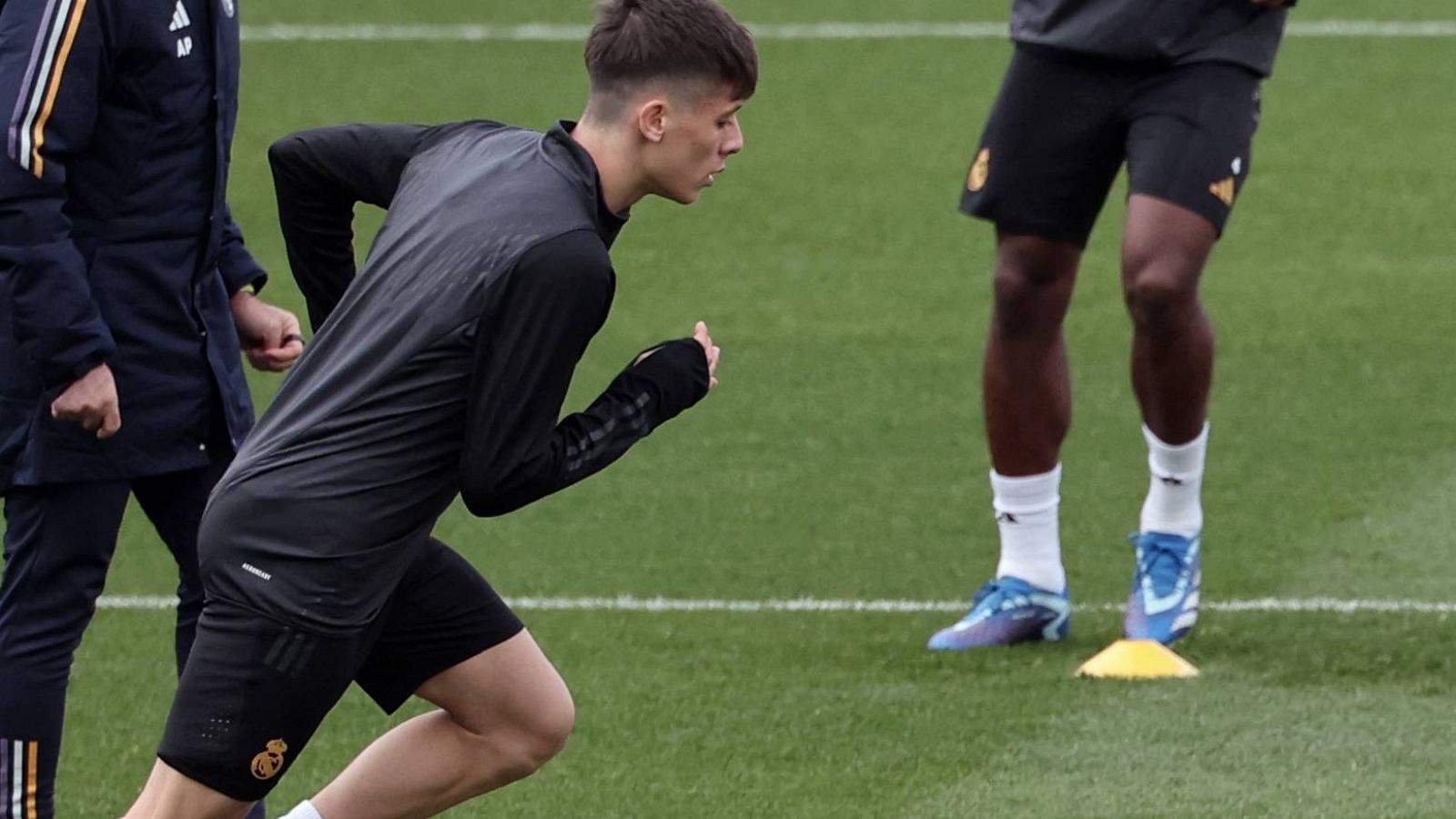 Ancelotti: "Arda Güler está afectado, pero su futuro no está en duda"