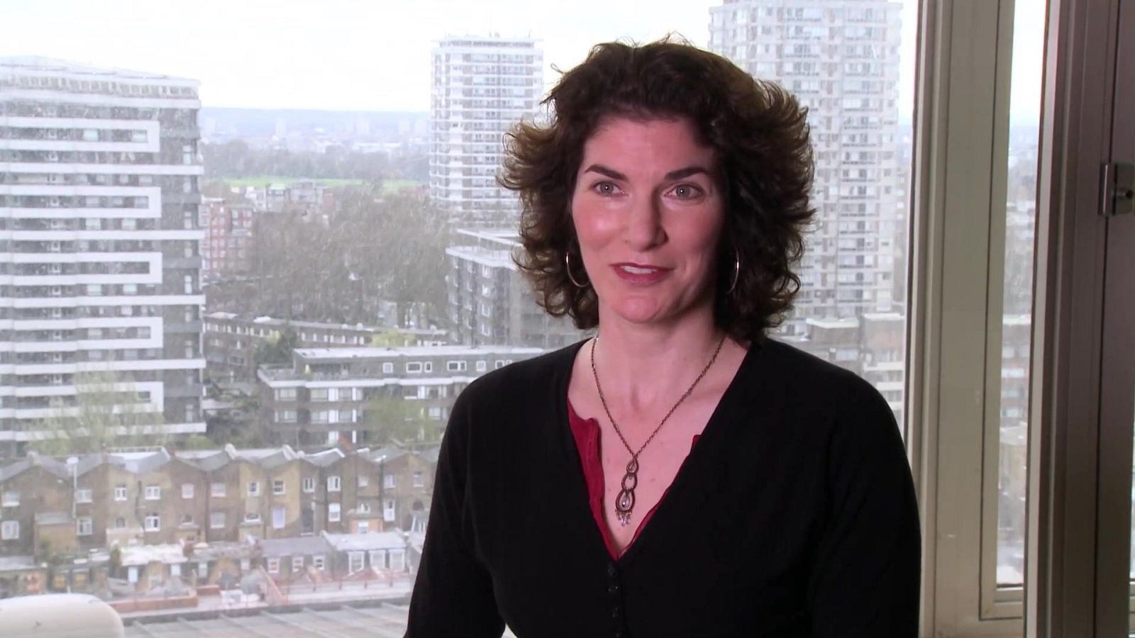 That's English - Básico A2.1 - Unit 6B: Is there a shop in the village? - ver ahora